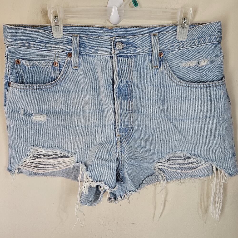 Levi’s 501 Women’s Denim Cut Off Shorts W33 Distressed Frayed Hem Blue